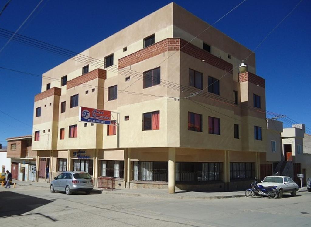 Hotel Frontera 拉基亚卡 外观 照片